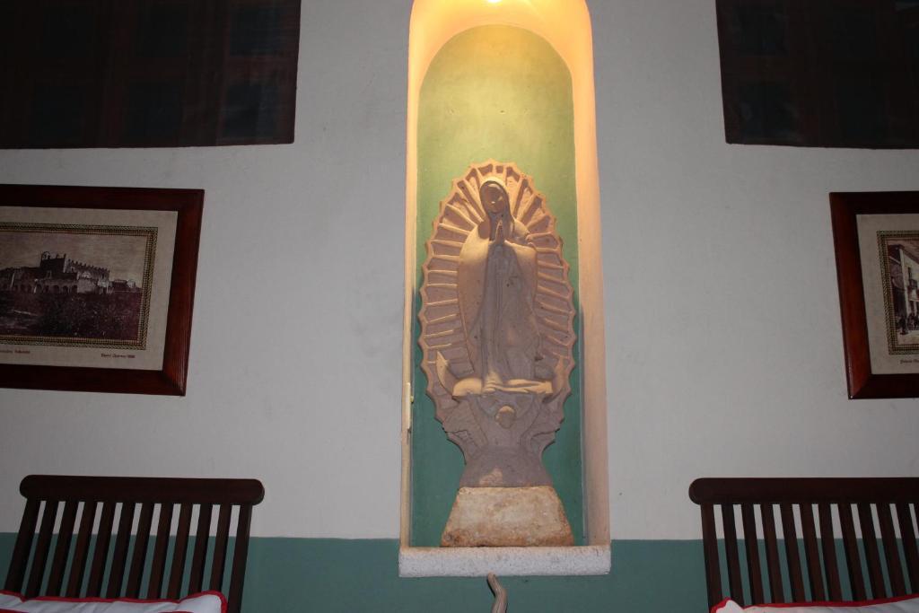 Casa Quetzal Hotel Valladolid  Buitenkant foto
