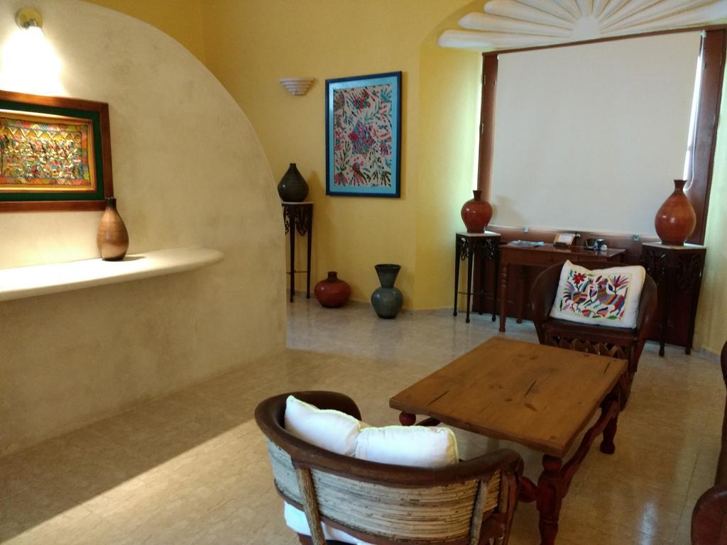 Casa Quetzal Hotel Valladolid  Buitenkant foto