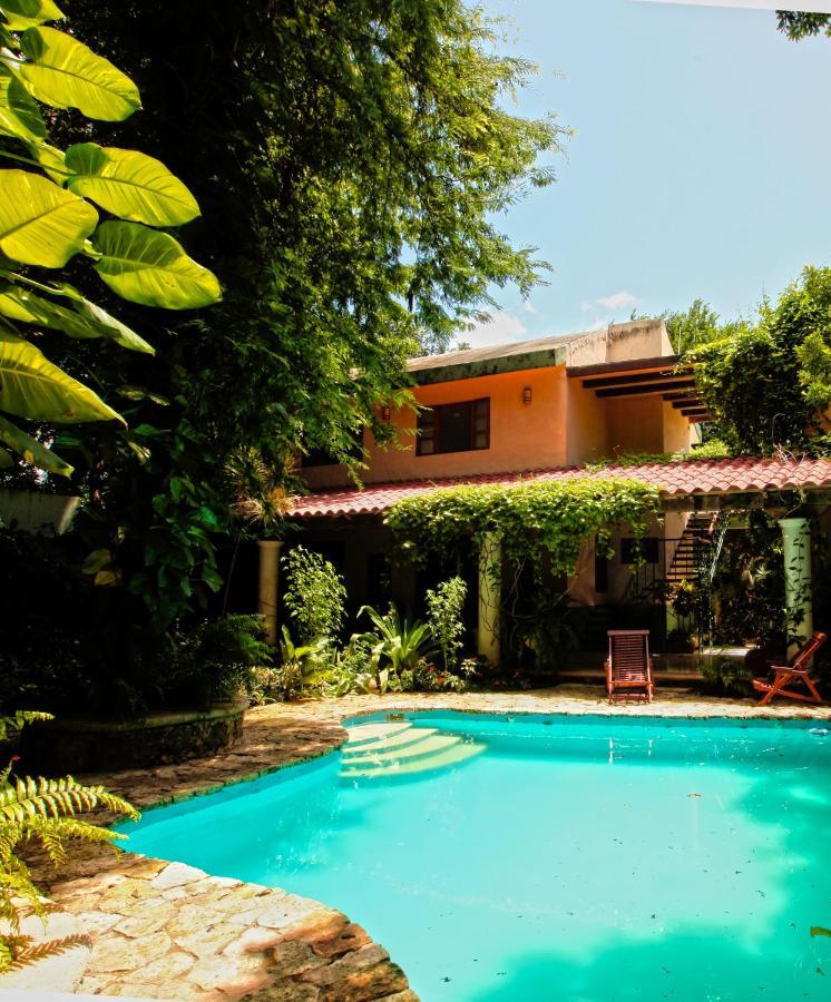 Casa Quetzal Hotel Valladolid  Buitenkant foto